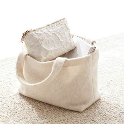 👜 Organize Your Beauty World — A Stylish Makeup Bag Designed To Keep Every Essential In Its Perfect Place