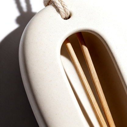 🕯️ Ceramic Hanging Aroma Diffuser — Bring Natural Fragrance Into Your Everyday Spaces With An Elegant Home Accent Designed To Create Calm, Comfort, And A More Relaxing Atmosphere