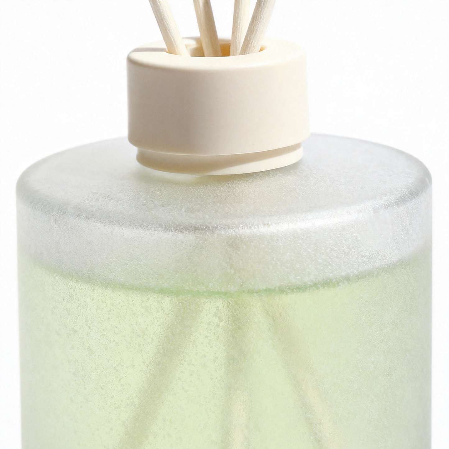 🍃 Minimal Clear Glass Reed Diffuser — Bring Natural Fragrance And Modern Simplicity Into Your Home With An Elegant Accent Designed To Create A Calm, Comfortable, And Beautiful Atmosphere