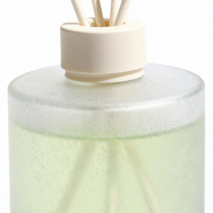 🍃 Minimal Clear Glass Reed Diffuser — Bring Natural Fragrance And Modern Simplicity Into Your Home With An Elegant Accent Designed To Create A Calm, Comfortable, And Beautiful Atmosphere